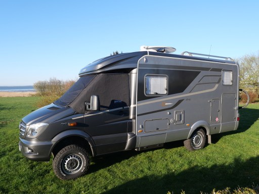 UNADJUSTEDNONRAW thumb 9e76