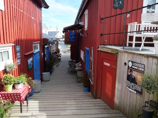 UNADJUSTEDNONRAW thumb a4e6